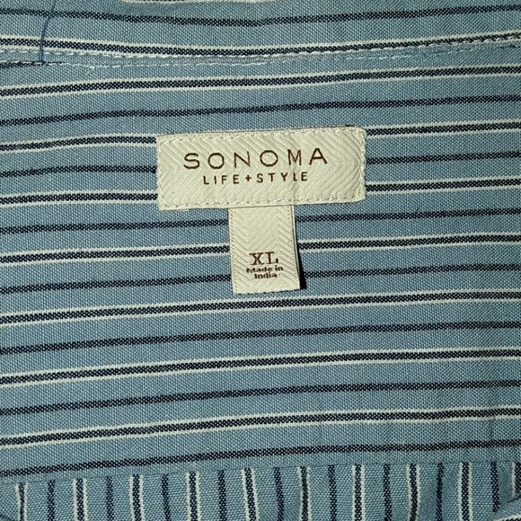 Long sleeve button down shirt - Picture 3 of 4